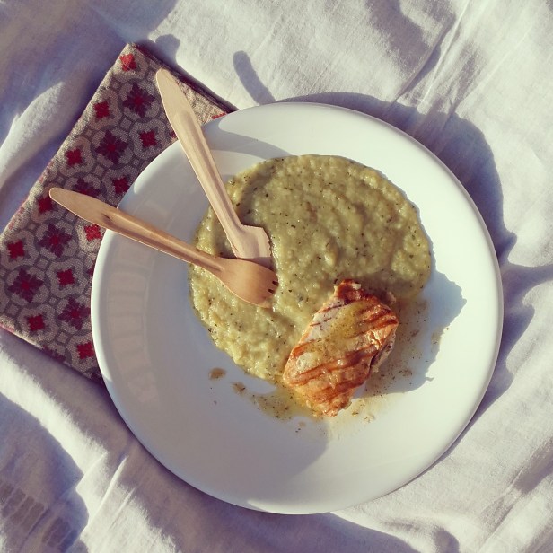pavé de saumon grillé mariné et sa purée de légumes