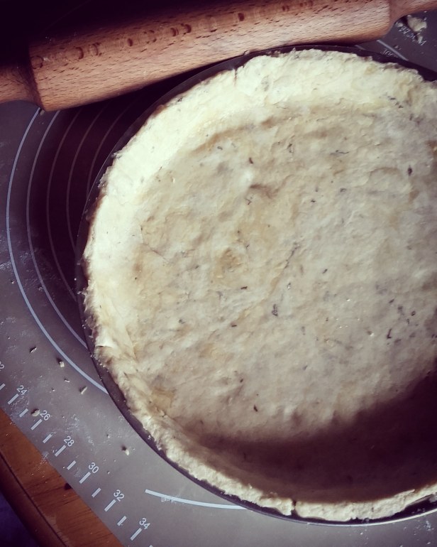 pâte à tarte à l'huile d'olive et aux herbes