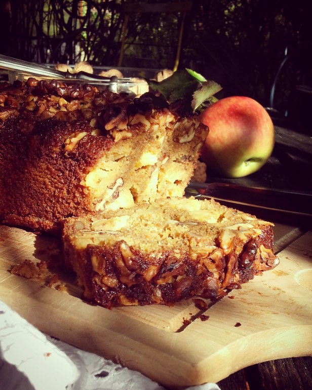 quatre-quart pommes et noix