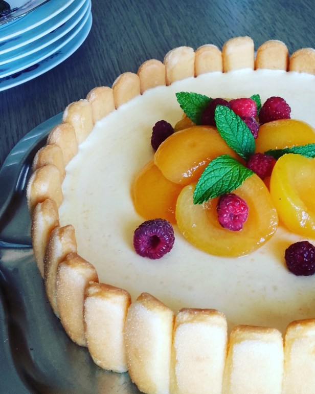 Charlotte aux abricots