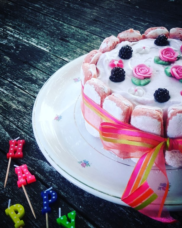 Charlotte à la mûre