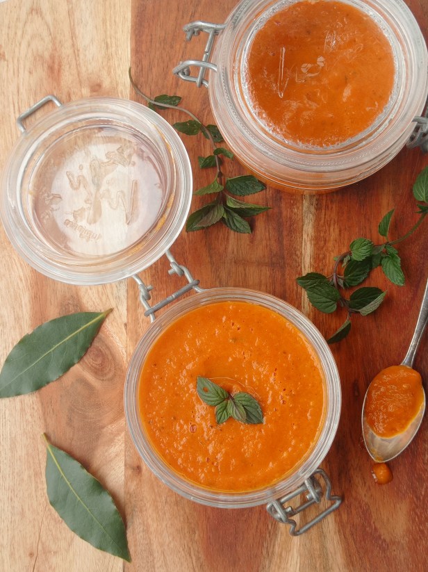 Sauce tomate menthe basilic