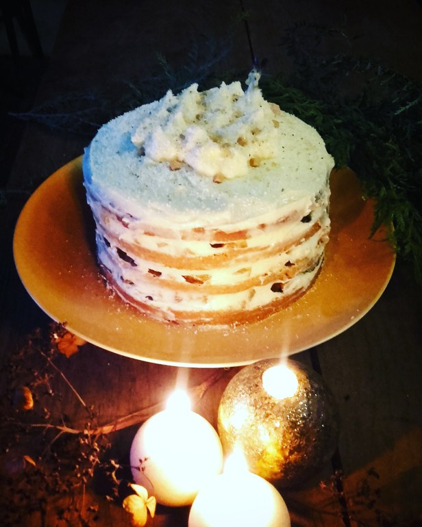 Gingerbread naked cake compotée d'ananas mi-figue mi-raisin