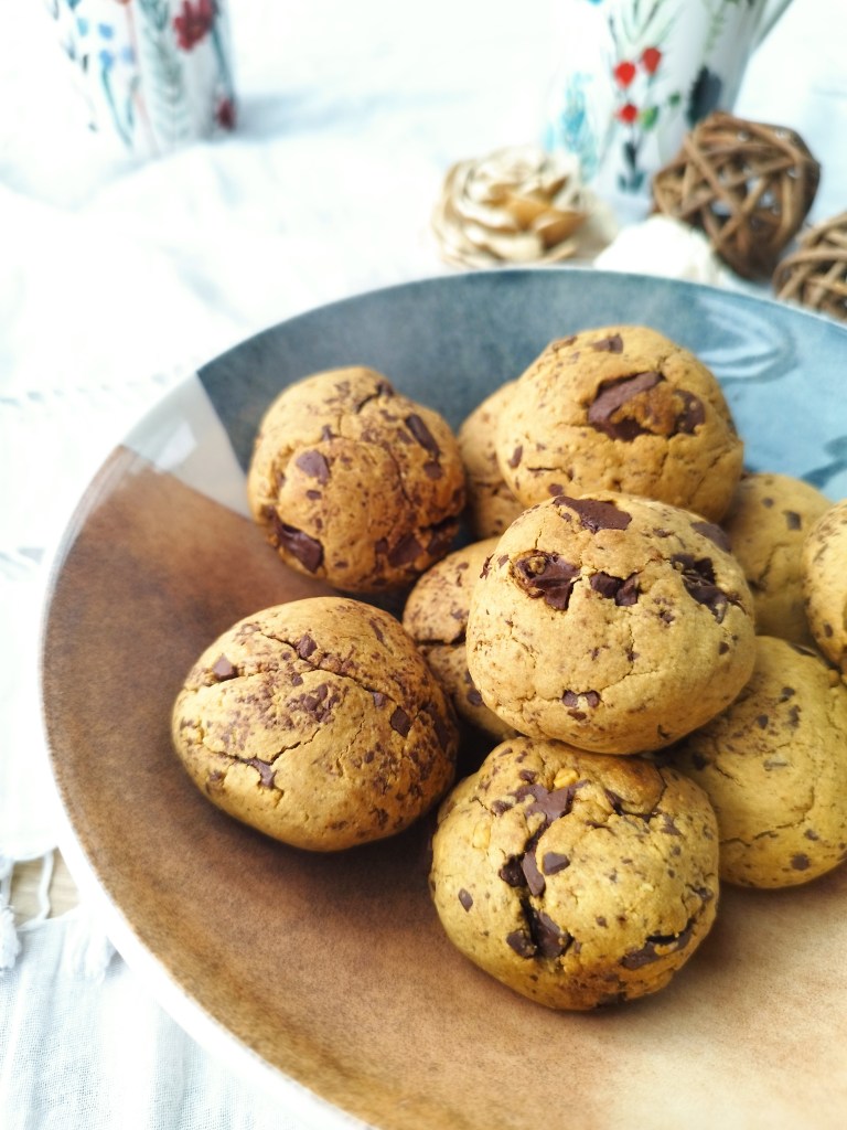 Cookies au beurre de cacahuète et pépites de chocolat sans gluten ni lactose