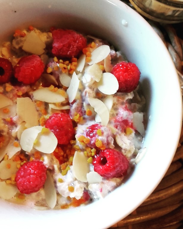 Porridge overnight miel et fleur d'oranger