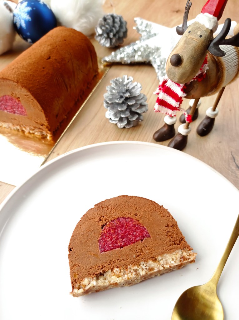 bûche paléo choco noisette et fruits des bois