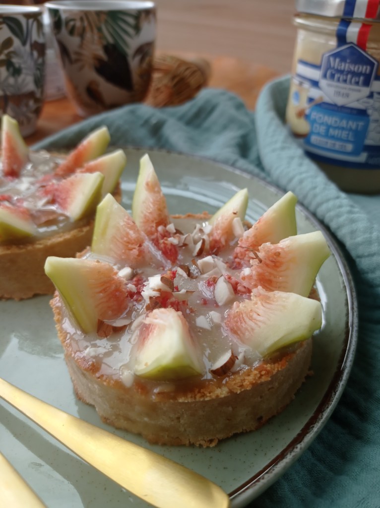 Tartelettes aux figues et au caramel salé végétal