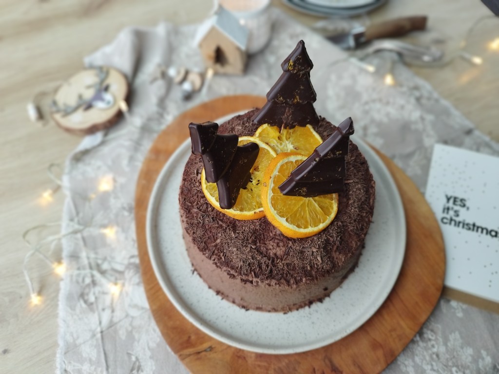 Layer cake de Noël au chocolat et crème orange-miel