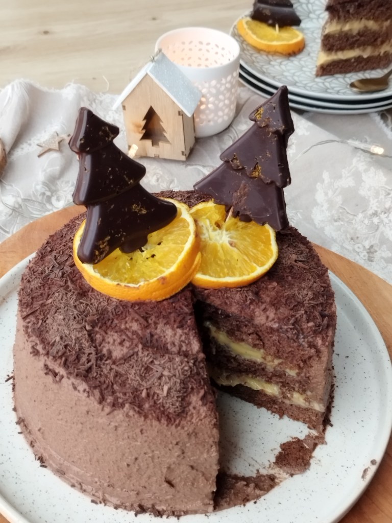 Layer cake de Noël au chocolat et crème orange-miel