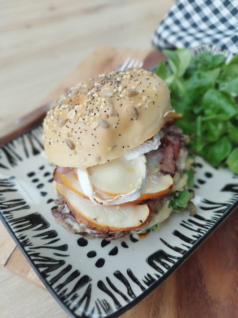 hamburger chèvre-miel-pomme